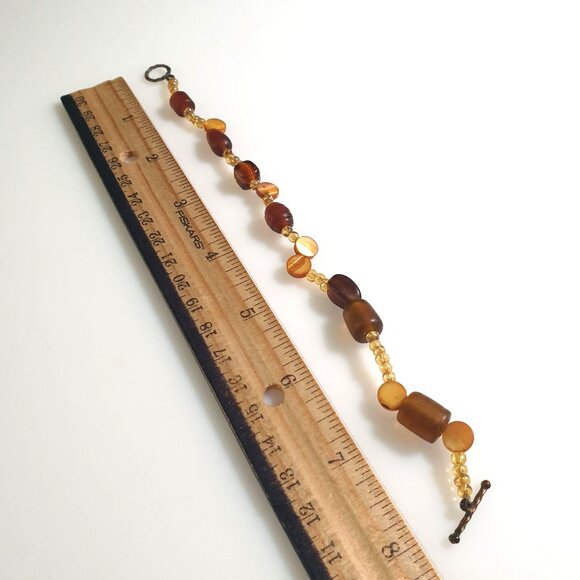 Vintage Neutral Tone Beaded Bracelet Toggle Clasp 8 Inch Length Chunky Boho Gift - Picture 4 of 4